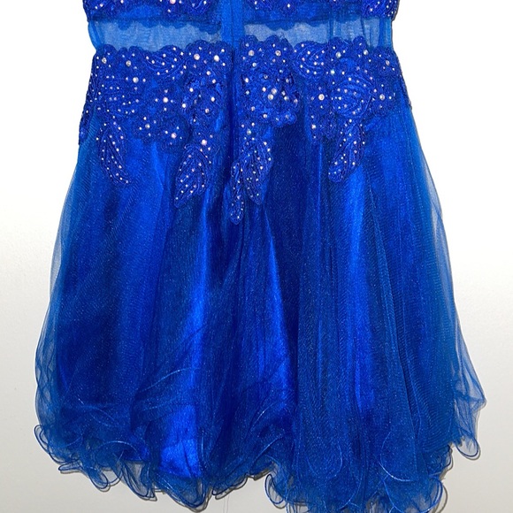 Anny Lee, formal dress - Picture 8 of 13